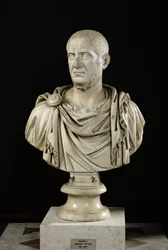 Busto di Marco Claudio Tacito (c.200-276) o Marco Opelio Macrino (164-218) (marmo)